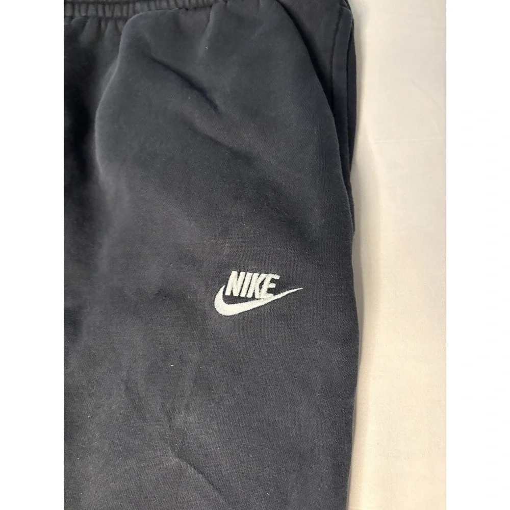 Nike Club Fleece Joggers Pants Men's Size Large Black Tapered Pockets BV2671-010